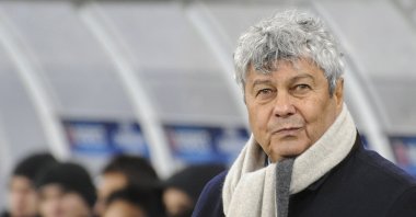 Mircea Lucescu during a UEFA Champions League match between Shakhtar Donetsk and Bayern Munich in Lviv, Ukraine, Feb. 17, 2015. (EPA Photo)