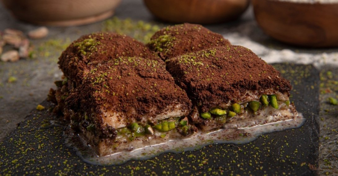 Cold baklava is among the desserts that have seen sales skyrocket on the eve of Qurban Bayram. (IHA Photo)