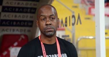 Eddie Newton watches the pitch during a Süper Lig match between Trabzonspor and Kayserispor in Kayseri, Turkey, July 25, 2020. (AA Photo)
