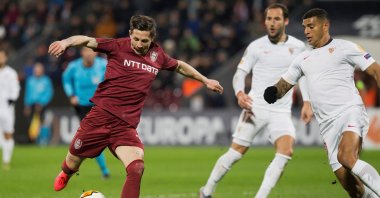 CFR Cluj's Ciprian Deac shoots at goal in Europa League Round of 32 First Leg match against Sevilla at Dr. Constantin Radulescu Stadium, Cluj-Napoca, Romania, Feb. 20, 2020. (Reuters Photo)
