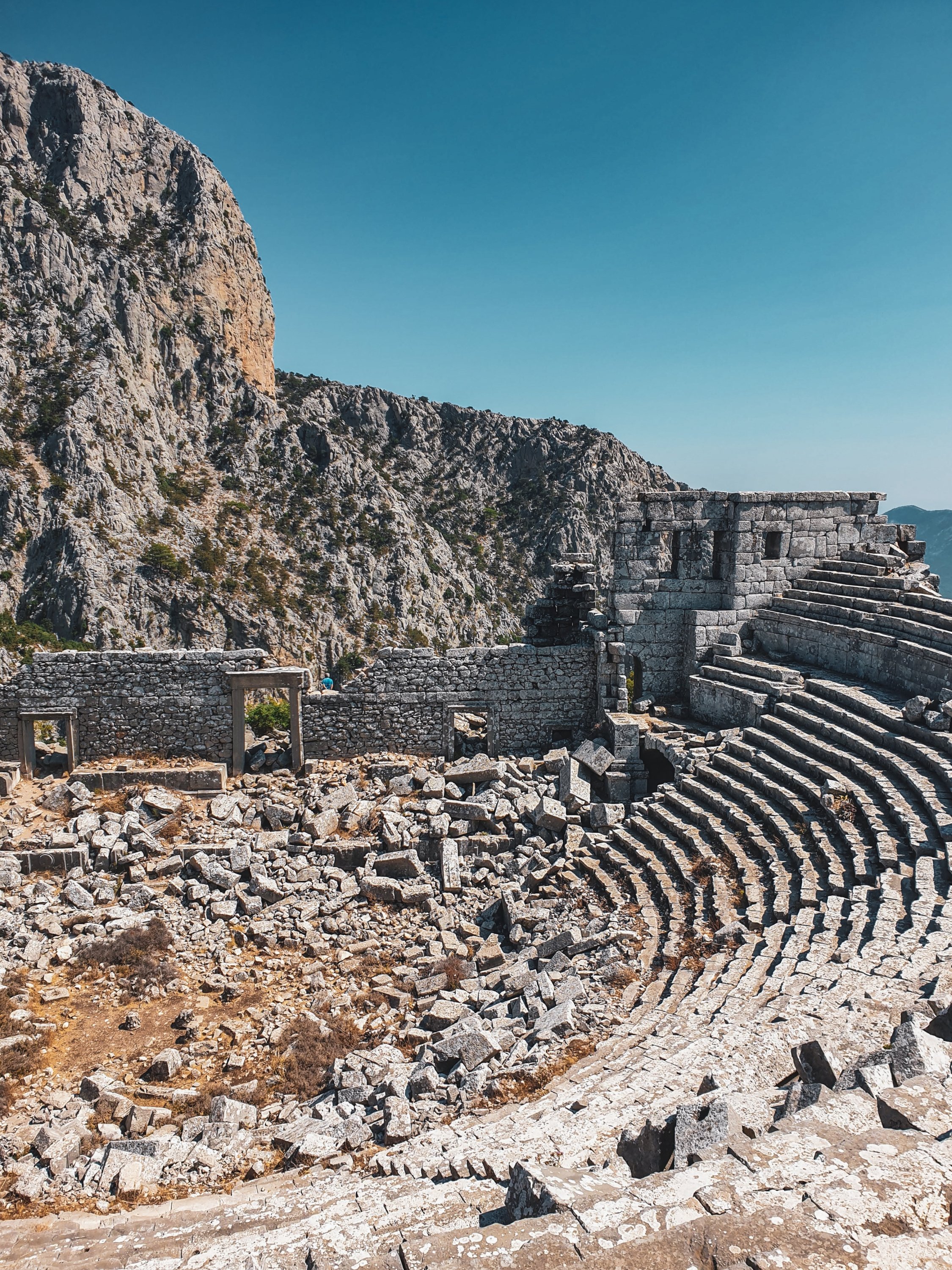   Pouvant accueillir jusqu'à 4500 personnes, le théâtre antique est l'attraction la plus notable de Termessos.  (Photo par Argun Konuk)