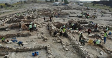 A photo from the excavations at the Seyitömer mound, Kütahya, western Turkey, Aug. 13, 2020. (AA PHOTO)