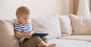 Too much screentime at a young age negatively affects children's drawing skills, psychologists say.