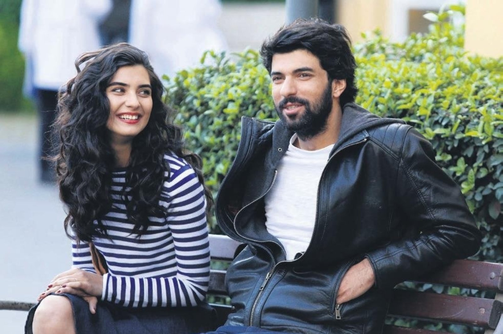 Actress Tuba Büyüküstün (L) and actor Engin Akyürek are the lead roles in "Kara Para Aşk."