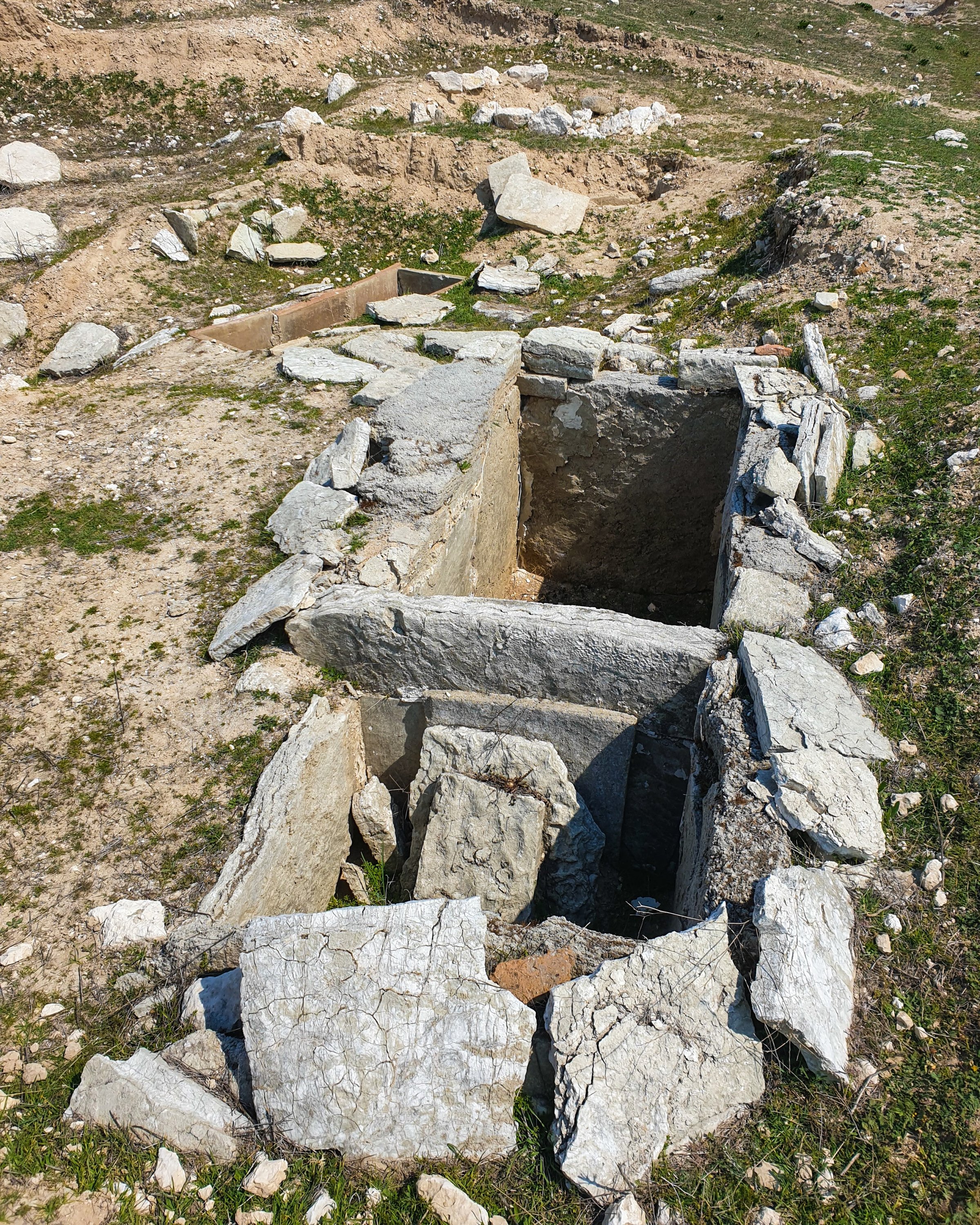 Over 400 graves, including chamber tombs, sarcophagi and cists (pictured), have been discovered in Juliopolis since 2009. (Photo by Argun Konuk)