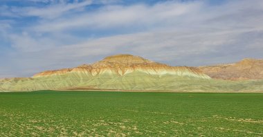 The Rainbow Hills of Nallıhan offer stunning views to visitors in Ankara, central Turkey. (Photo by Argun Konuk)