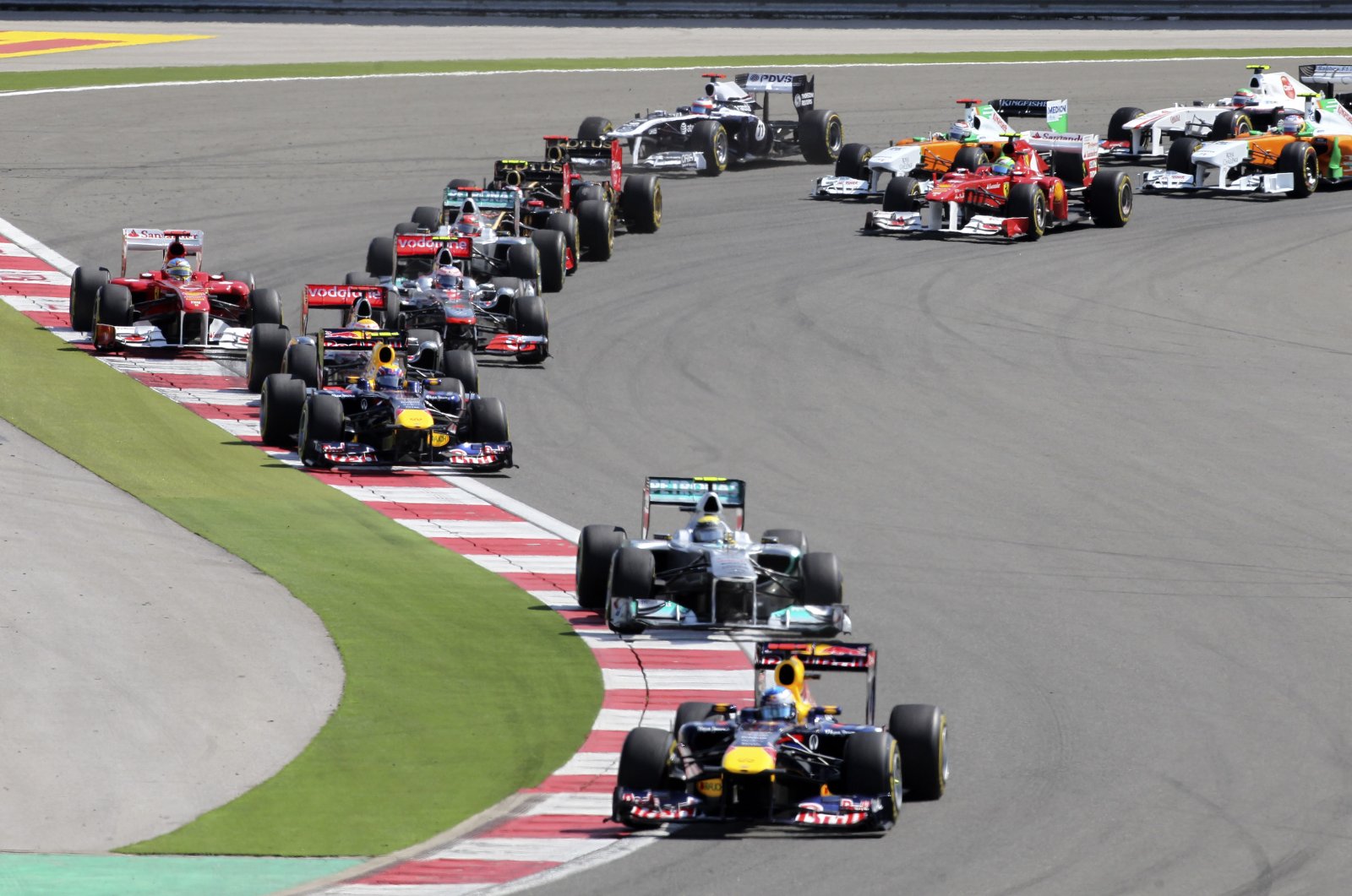 Red Bull driver Sebastian Vettel leads the field after the start of the Formula One race at the Istanbul Park circuit racetrack in Istanbul, Turkey, May 8, 2011. (AP Photo)