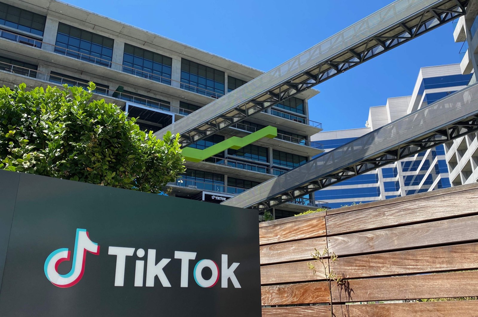 The logo of the Chinese video app TikTok is seen on the side of the company's new office space at the C3 campus in Culver City, in the westside of Los Angeles, U.S., Aug. 11, 2020. (AFP Photo)