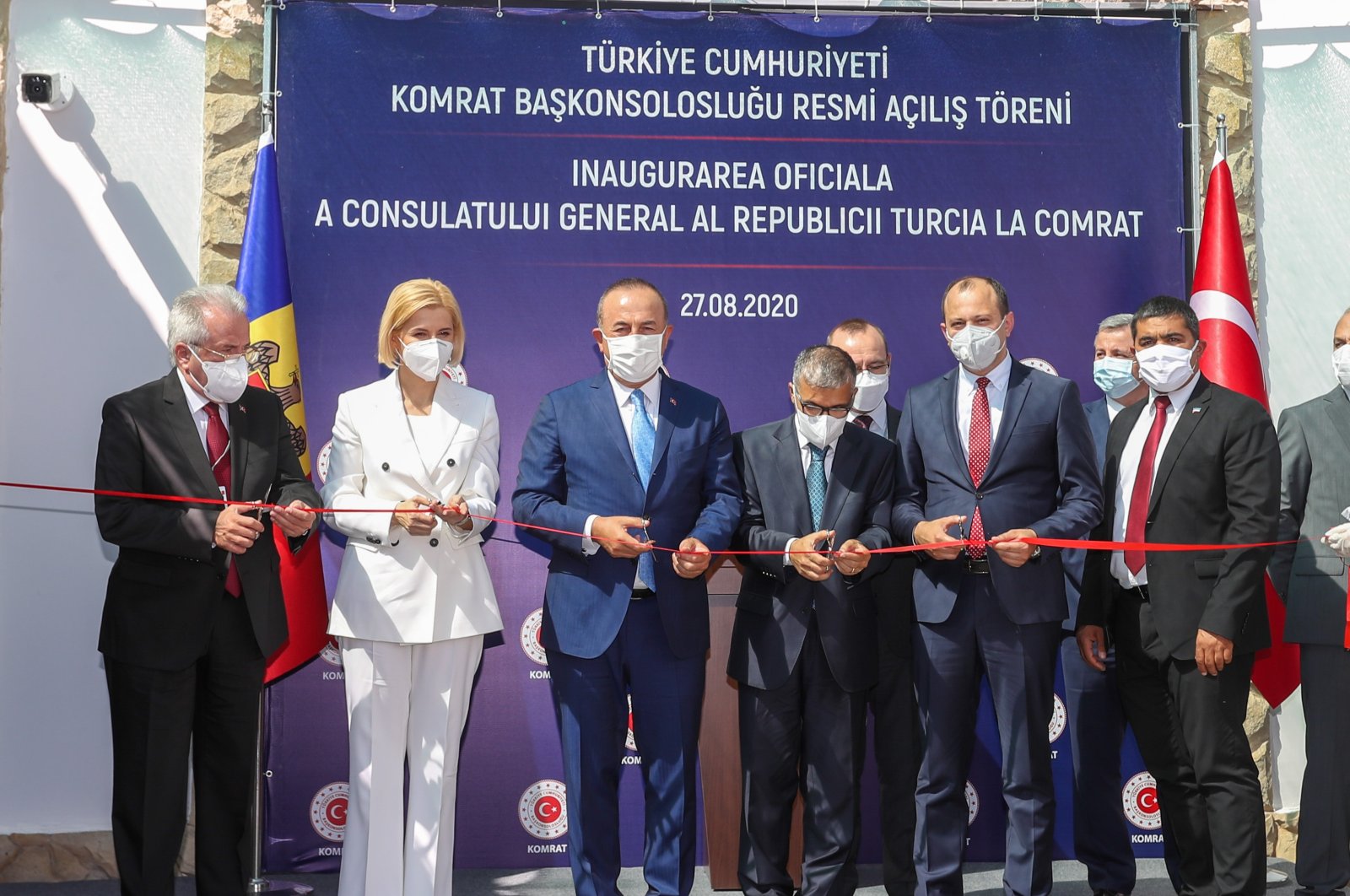 Foreign Minister Mevlüt Çavuşoğlu (3rd from left), inaugurates Turkey's consulate-general in Comrat, the capital of Moldova's Gagauzia autonomous region, along with his Moldovan counterpart Oleg Tsulya (2nd from right) and Gagauzia Gov. Irina Vlah (2nd from left), Aug. 27, 2020. (AA)