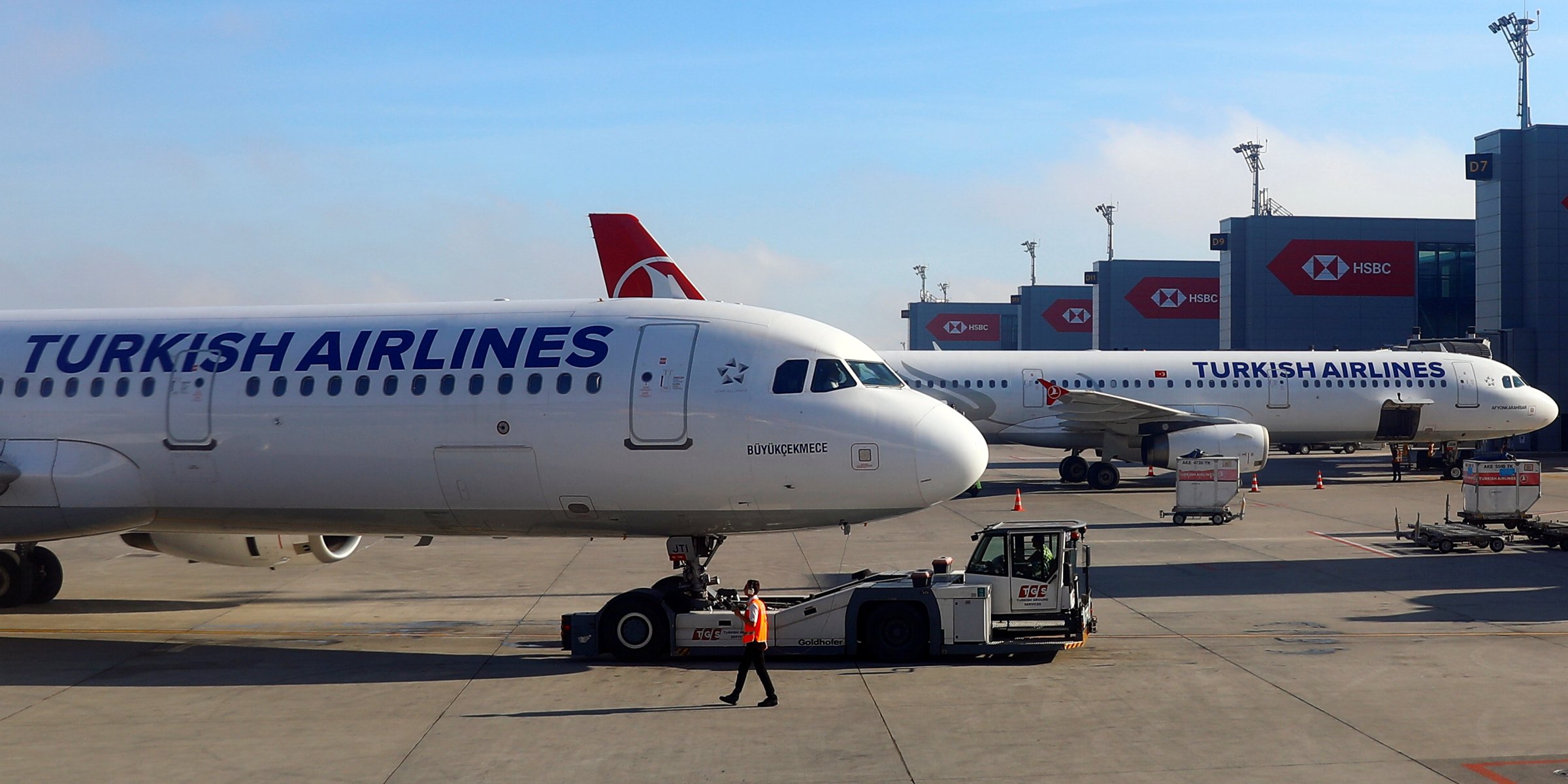 Turkish airlines бронирование. Турк аирлине. Пилоты Туркиш Эйрлайнс. Пилоты Туркиш Эйрлайнс фото. Туркиш Эйрлайнс в Кишиневе.