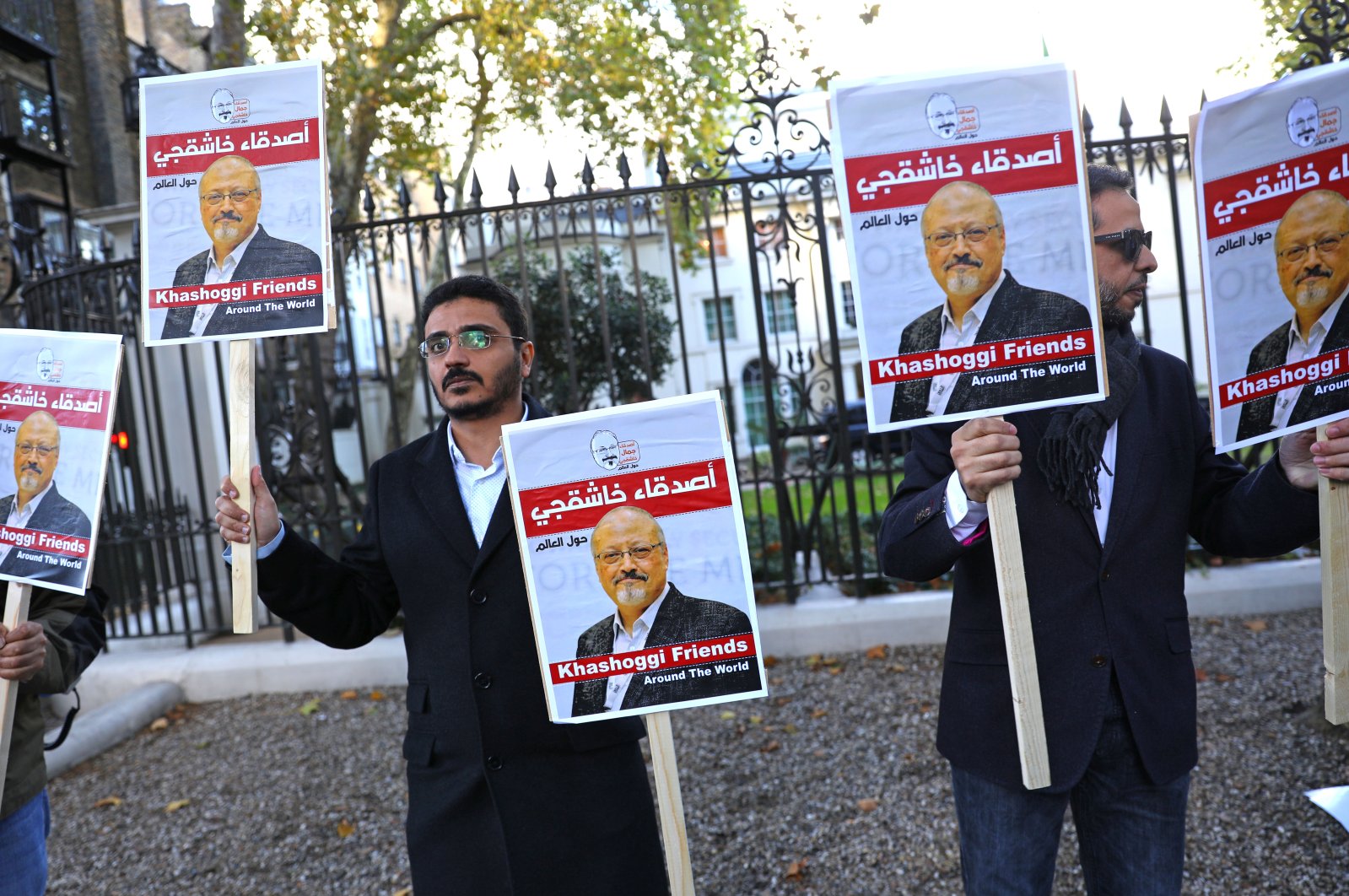 People protest against the killing of journalist Jamal Khashoggi outside the Saudi Arabian Embassy in London, Britain, Oct. 26, 2018. (Reuters Photo)