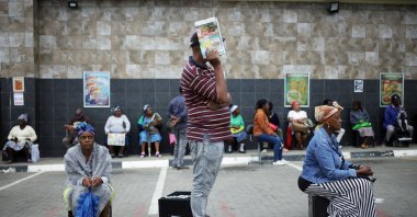 Shoppers queue in line with social distance rules during a 21-day nationwide COVID-19 lockdown in Soweto, South Africa, March 30, 2020. (Reuters Photo)