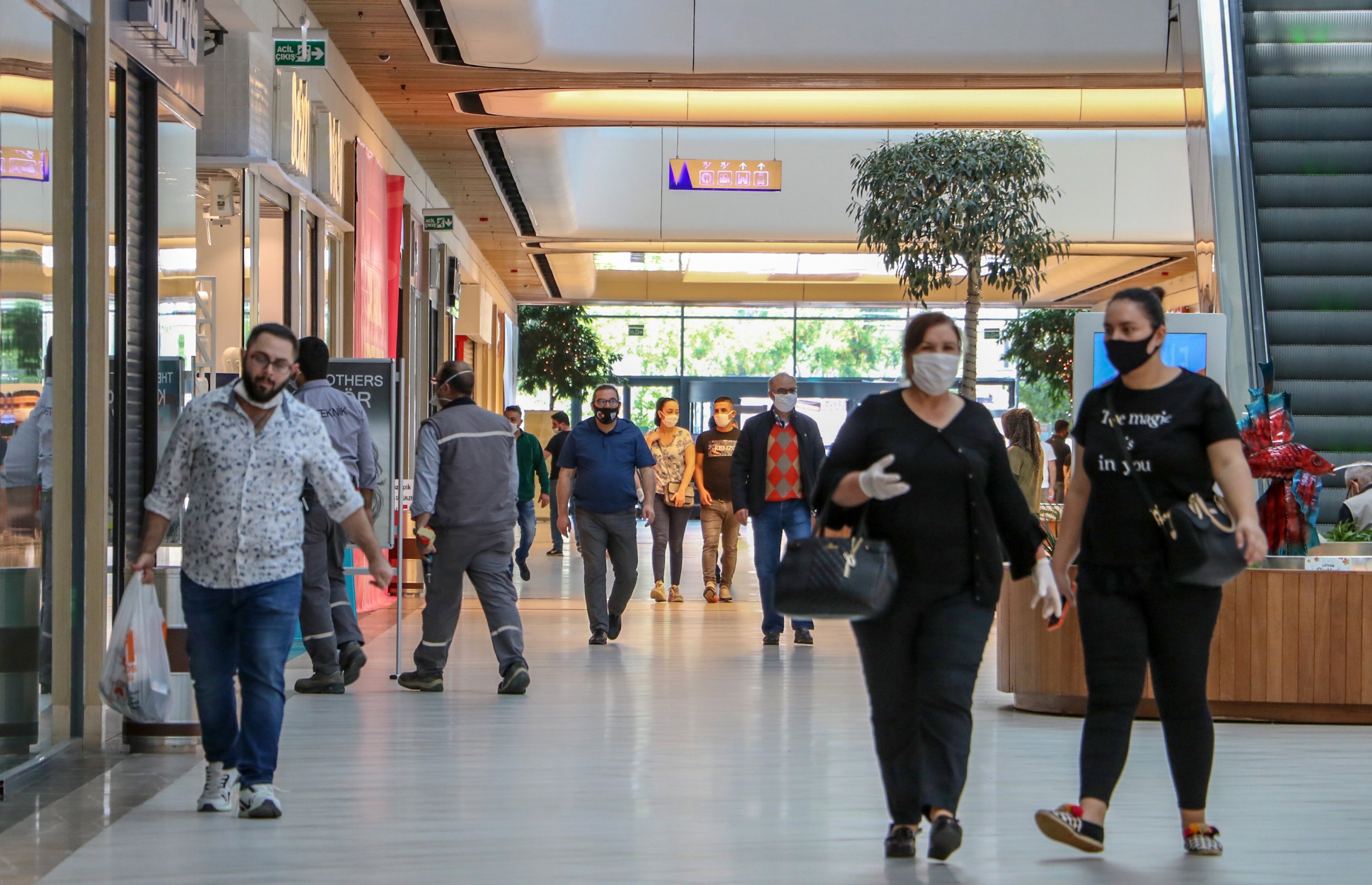 Shopping Malls Across Turkey Renew Covid 19 Measures Heighten Standards Daily Sabah