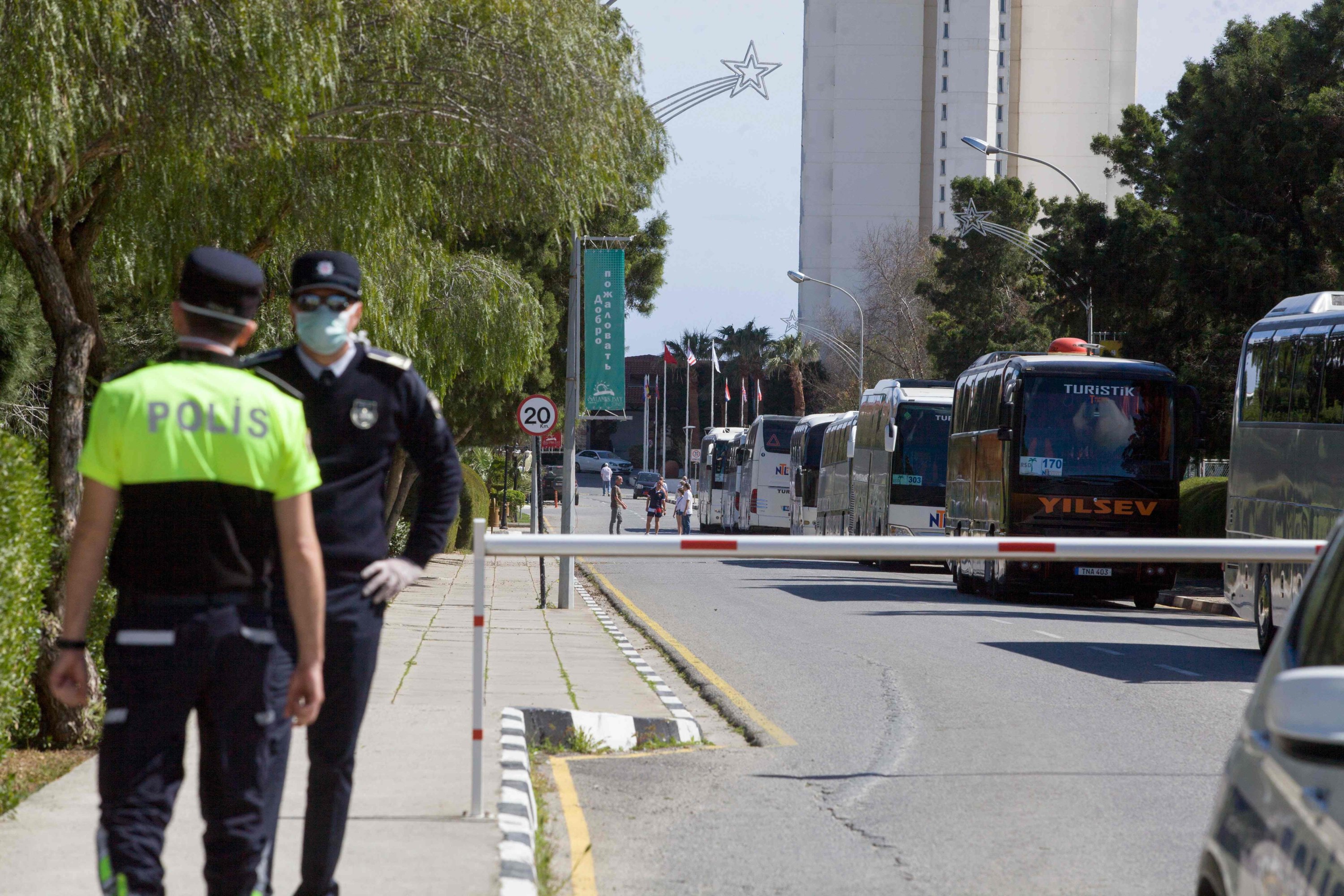Turkish Cyprus Temporarily Halts Flights Amid Covid 19 Spike Daily Sabah