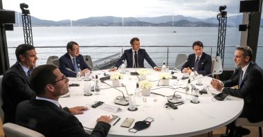 The plenary session of the EuroMed 7 summit opens with (from L to R) Malta's Prime Minister Robert Abela, Spain's Prime Minister Pedro Sanchez, Greek Cypriot leader Nicos Anastasiades, French President Emmanuel Macron, Italian Prime Minister Giuseppe Conte and Greek Prime Minister Kyriakos Mitsotakis in attendance, in Porticcio, Corsica, France, Sept. 10, 2020. (Reuters Photo)