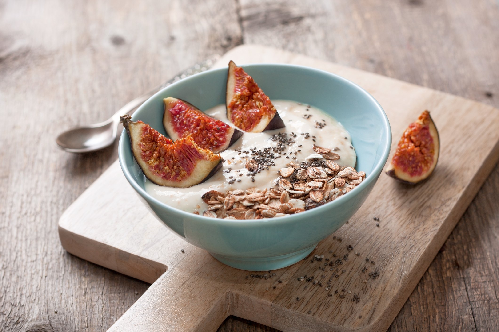 Figs make for a sweet and filling addition to your morning oatmeal. (iStock Photo)