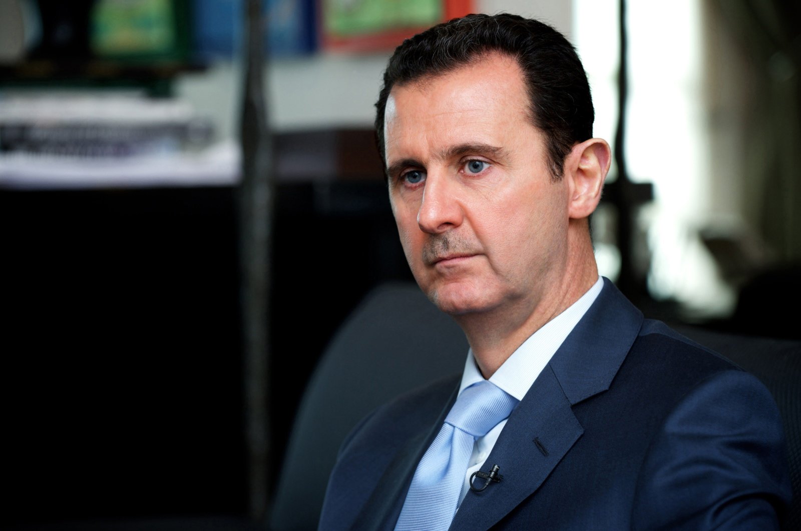 A handout picture released by the Syrian Arab News Agency (SANA) shows Bashar Assad giving an interview to the Eterarna Novina Czech newspaper in Damascus on Jan. 15, 2015. (AFP Photo)