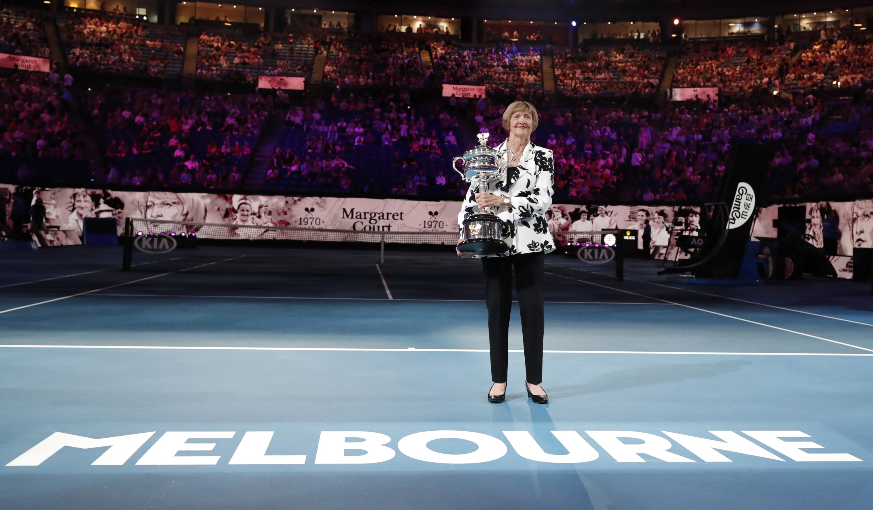 Andy Murray backs calls for removing Margaret Courts name from arena Daily Sabah image