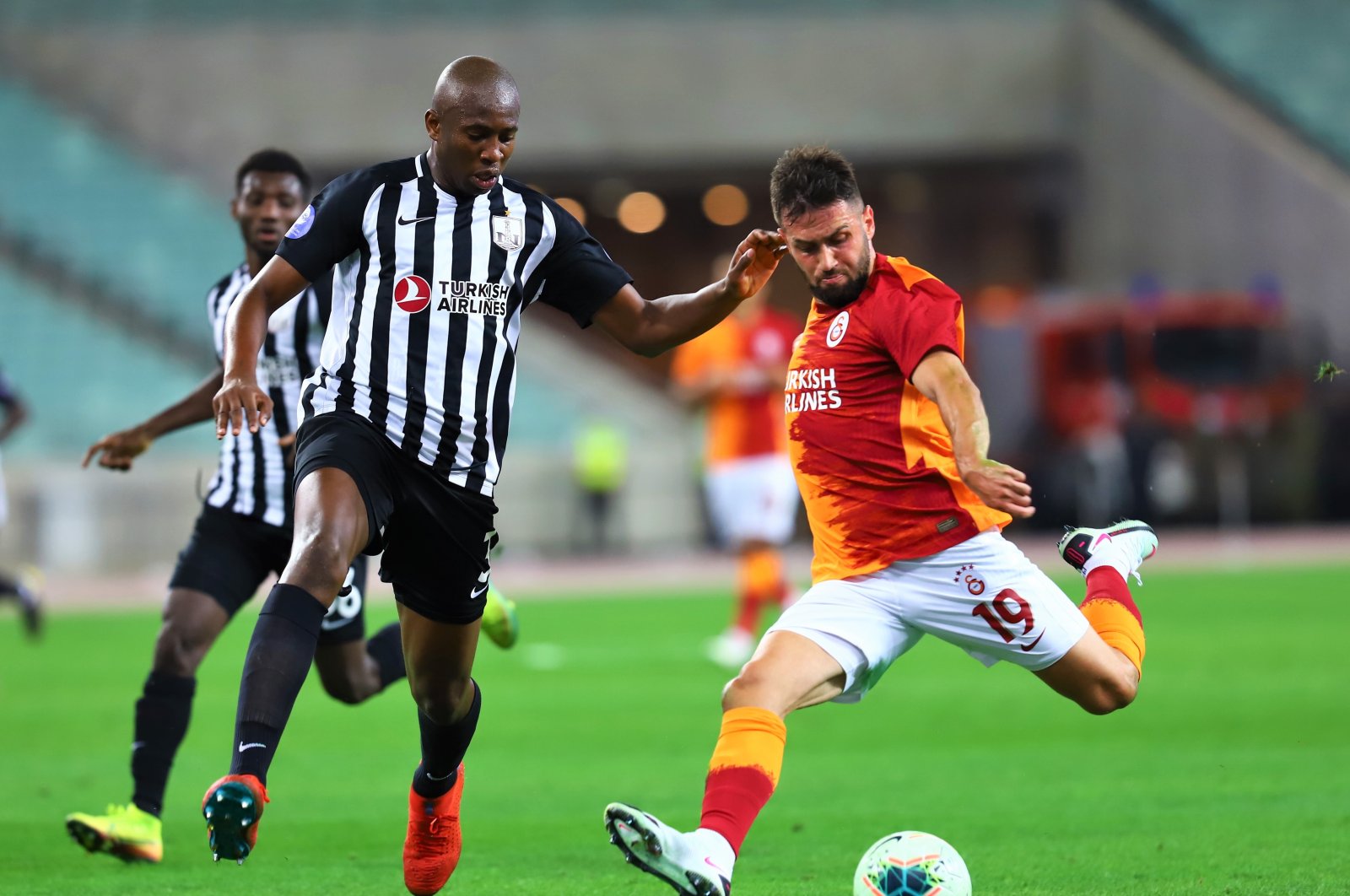 Galatasaray's Ömer Bayram takes a shot during a Europa League match against Neftçi, in Baku, Azerbaijan, Sept. 17, 2020. (AA Photo)