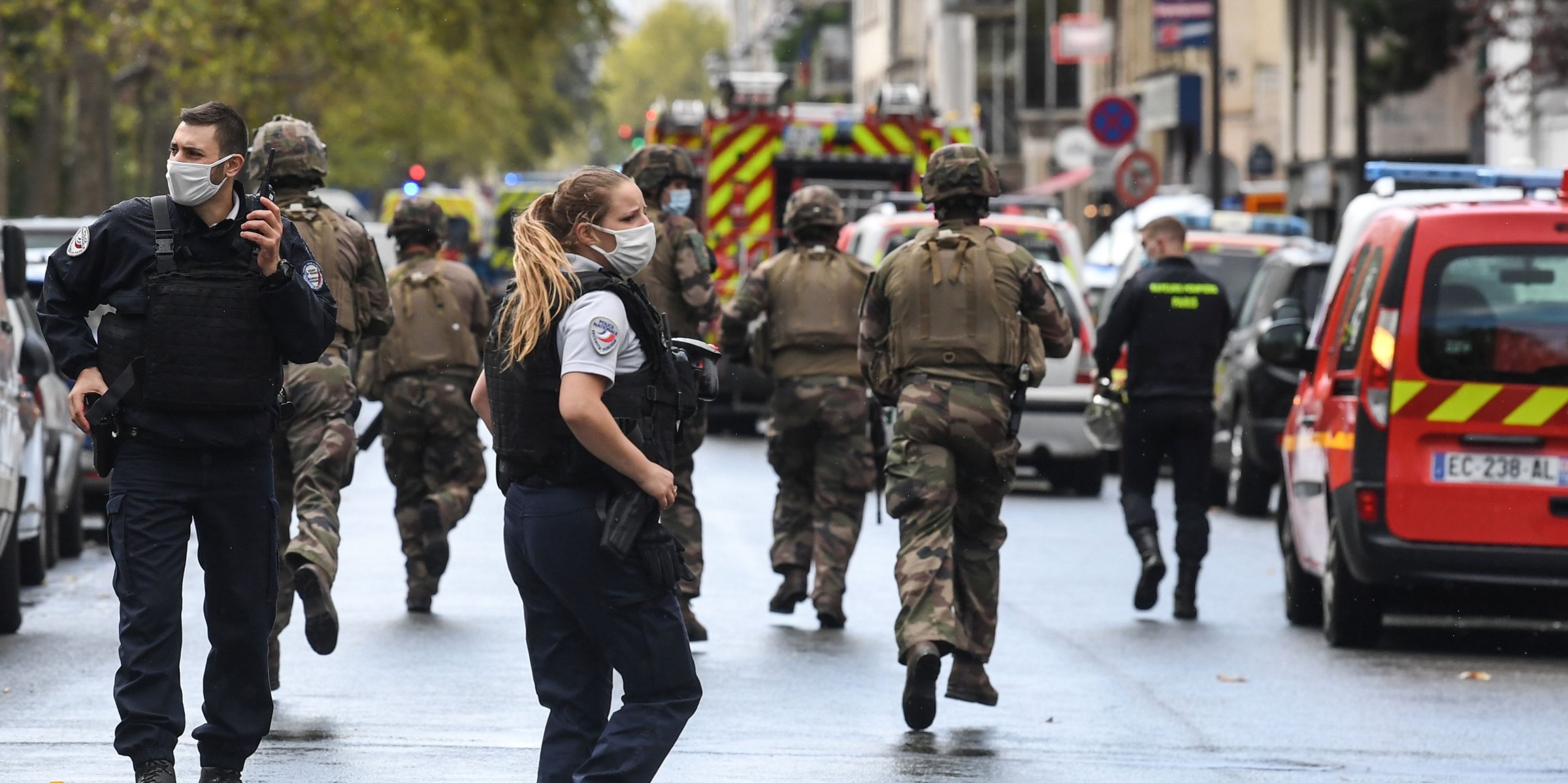 Нападение французский. МВД Франции. Теракт в Париже 10 апреля.