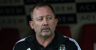 Beşiktaş coach Sergen Yalçın during a Süper Lig match against Kayserispor, in Kayseri, Turkey, July 6, 2020. (AA Photo)

