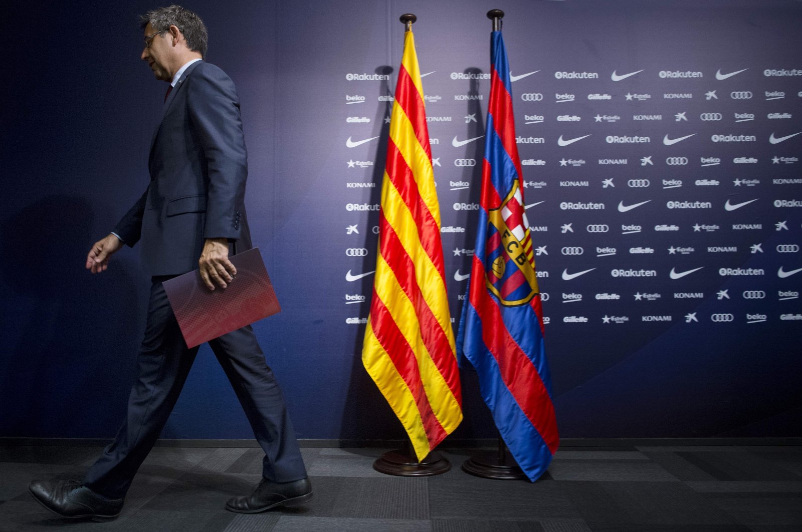 FC Barcelona's President Josep Maria Bartomeu leaves following a news conference at the Camp Nou in Barcelona, Spain, Oct. 2, 2017. (AFP Photo)