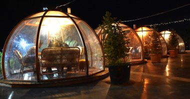 A view of glass "bubbles" at the cafe in Sivas, central Turkey, Oct. 5, 2020. (DHA Photo)