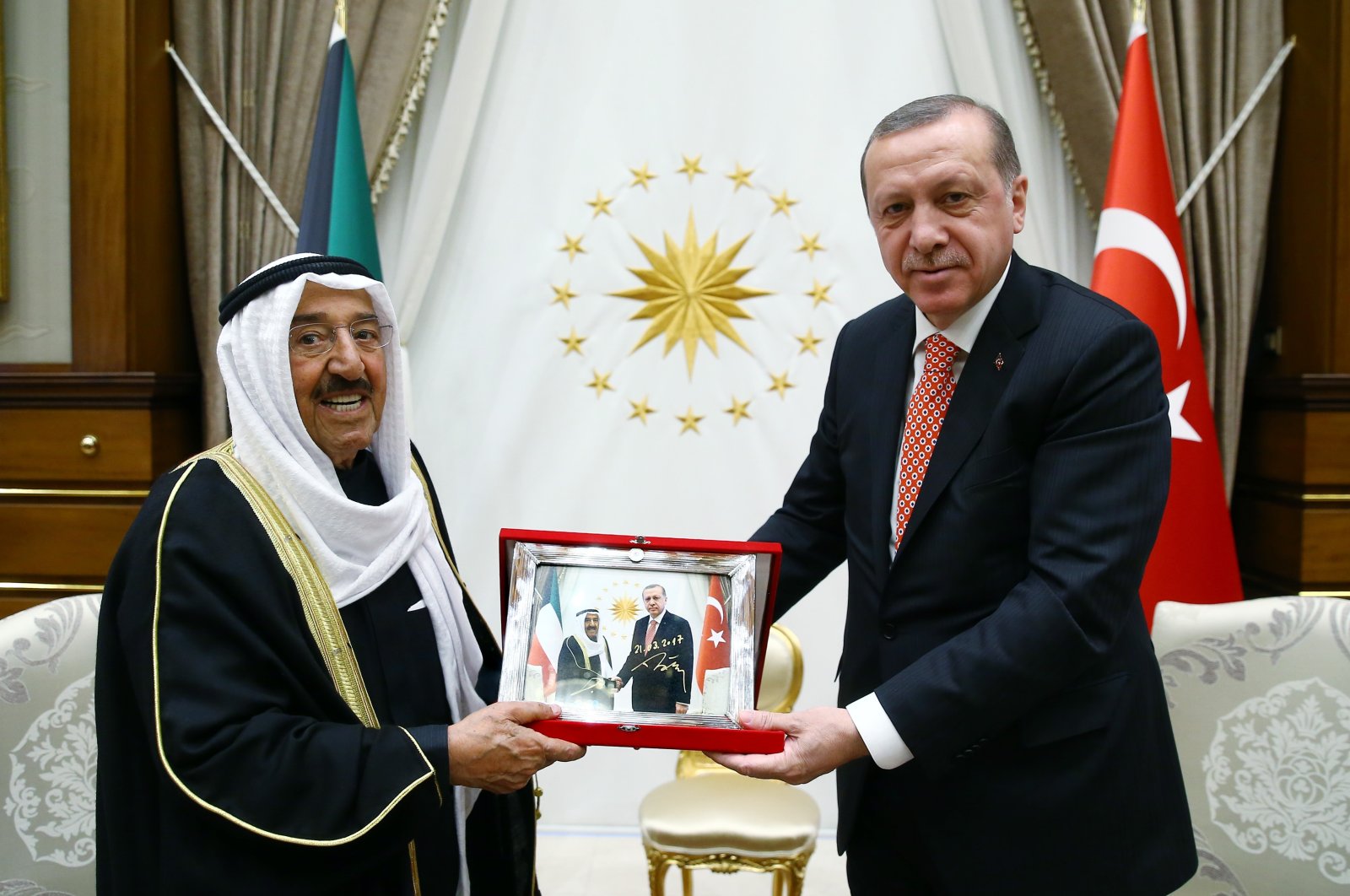 President Recep Tayyip Erdoğan and Kuwait's former ruler Sheikh Sabah Al Ahmad Al Sabah during a meeting in the capital Ankara. (AA Photo)
