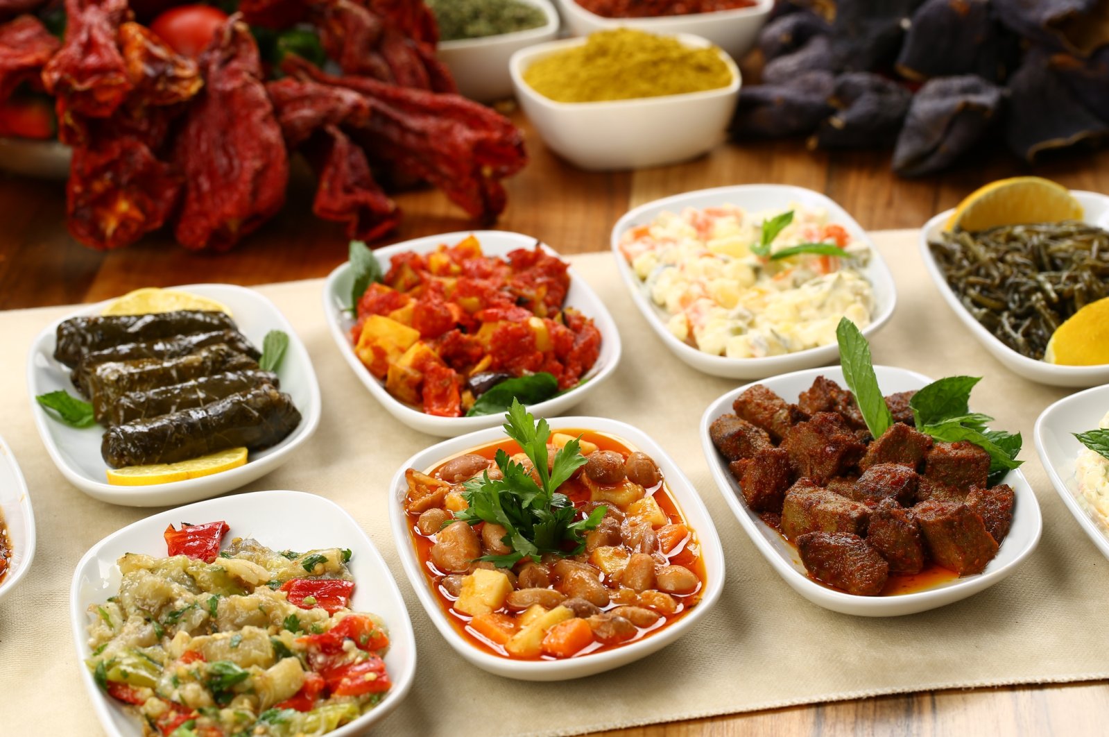 Mezes perfectly represent Turkish cuisine and food culture. (iStock Photo)