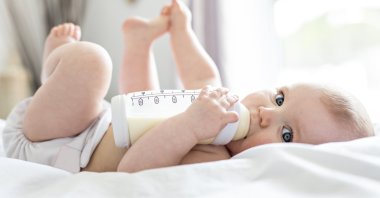 The study shows that plastic baby bottles, when heated or shaken, can release microplastics into liquid. (iStock Photo)