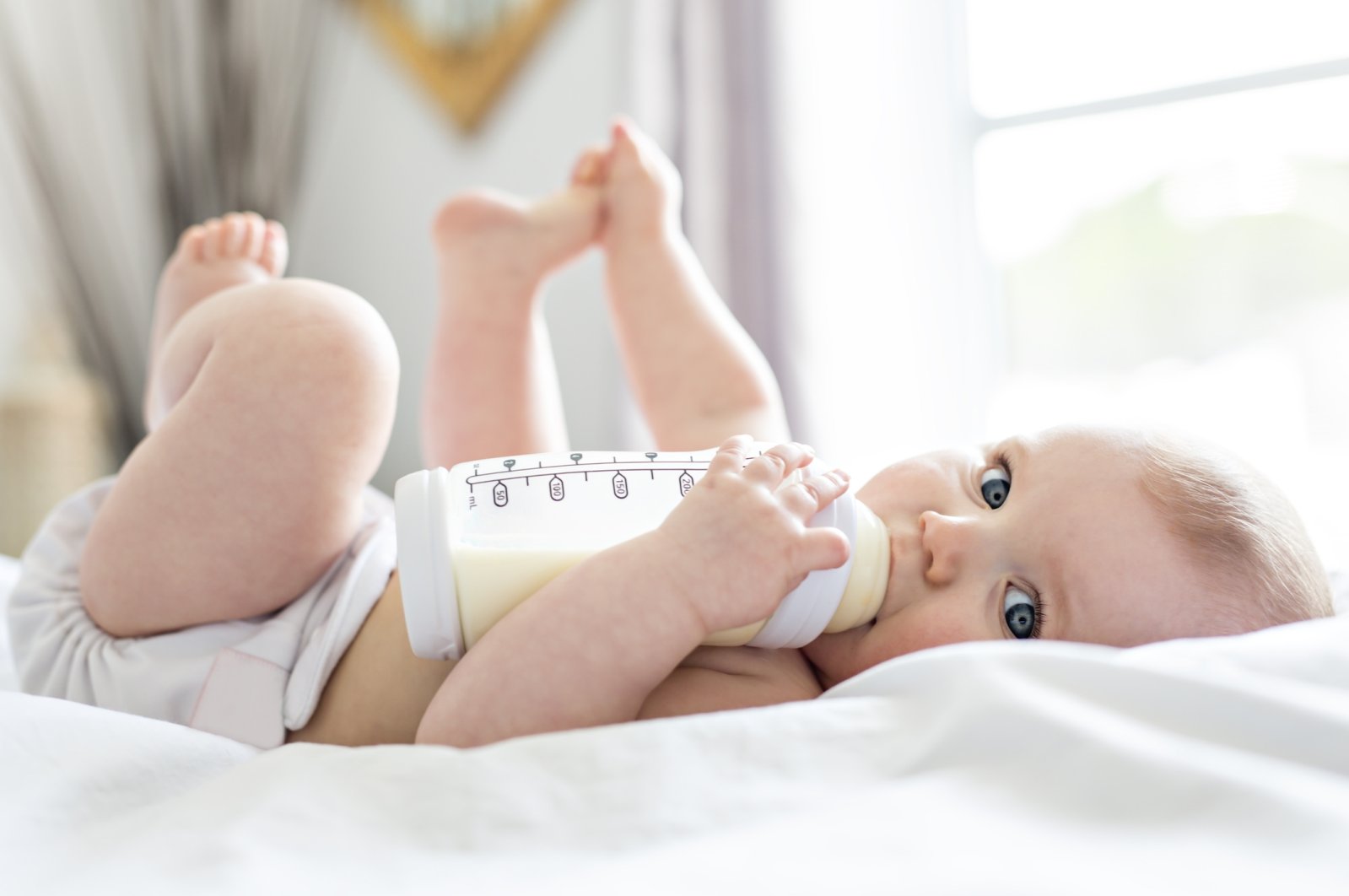 The study shows that plastic baby bottles, when heated or shaken, can release microplastics into liquid. (iStock Photo)