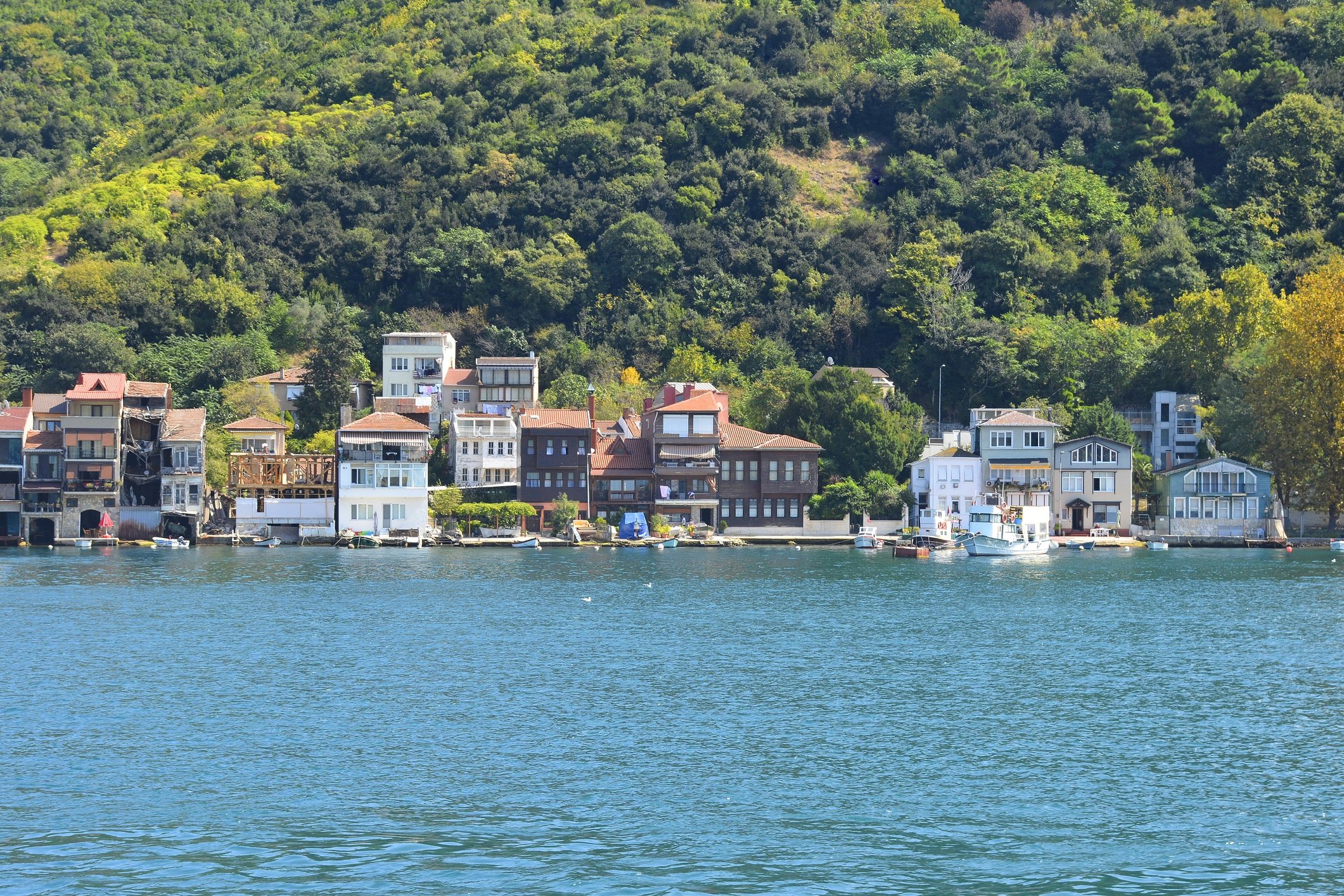 The waterfront of the residential part of Anadolu Kavağı village in the Beykoz district of Istanbul. (iStock Photo)
