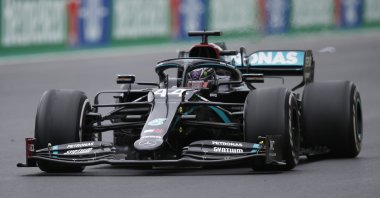 Mercedes driver Lewis Hamilton in action during the F1 Portuguese Grand Prix, in Portimao, Portugal, Oct. 25, 2020. (Reuters Photo)