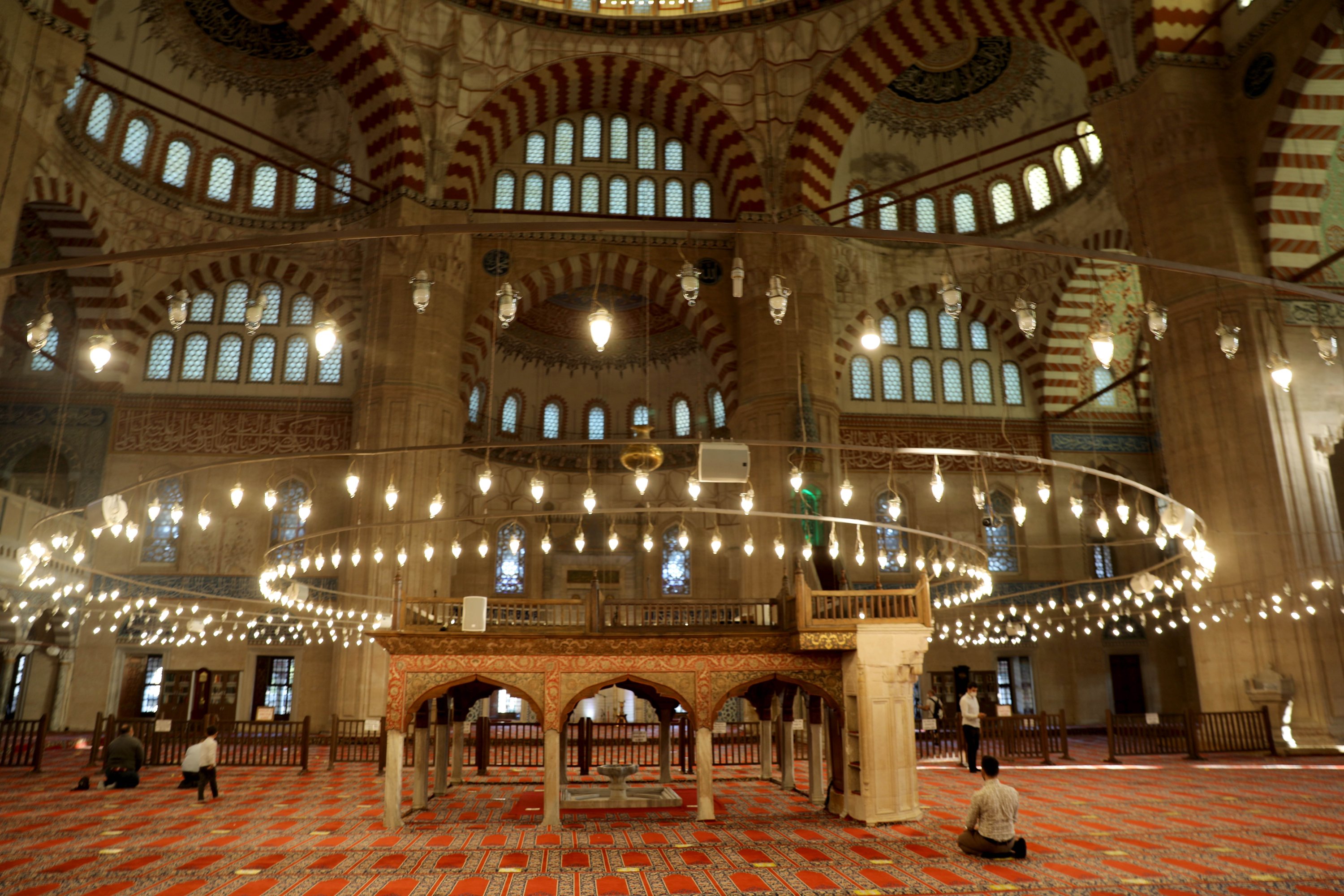 A view from the interior of Selimiye Mosque, Edirne, northwestern Turkey, Nov. 1, 2020. (AA PHOTO)