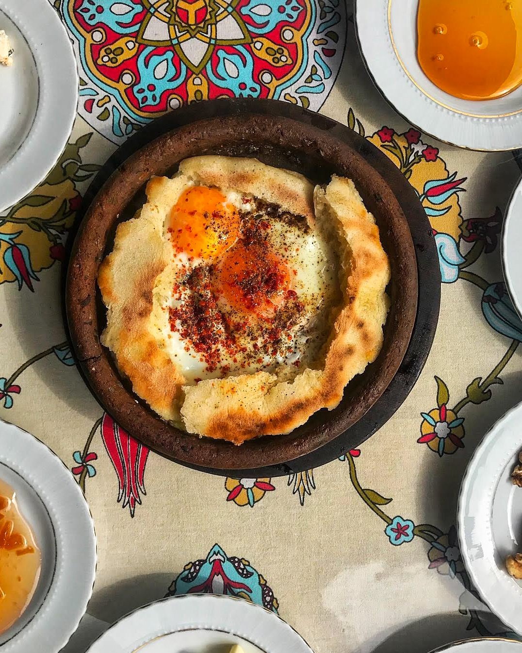 Traditional fried eggs served with some bazlama bread. (Photo by Argun Konuk)