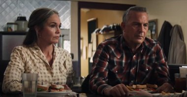 Diane Lane (L) and Kevin Costner in a scene from "Let Him Go".