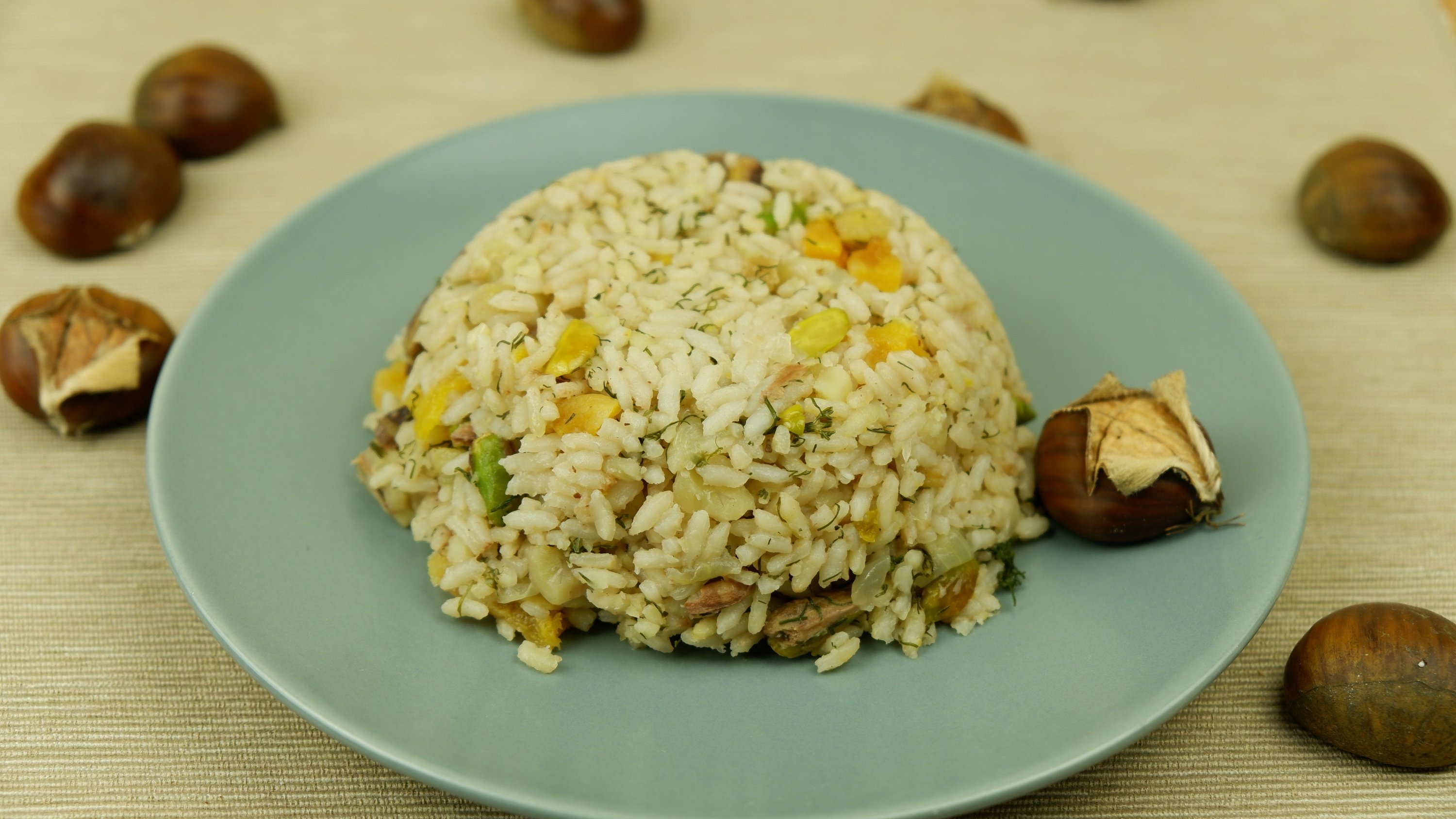 Flavorful chestnut rice is a great side for many meat dishes. (Photo by Ayla Coşkun)