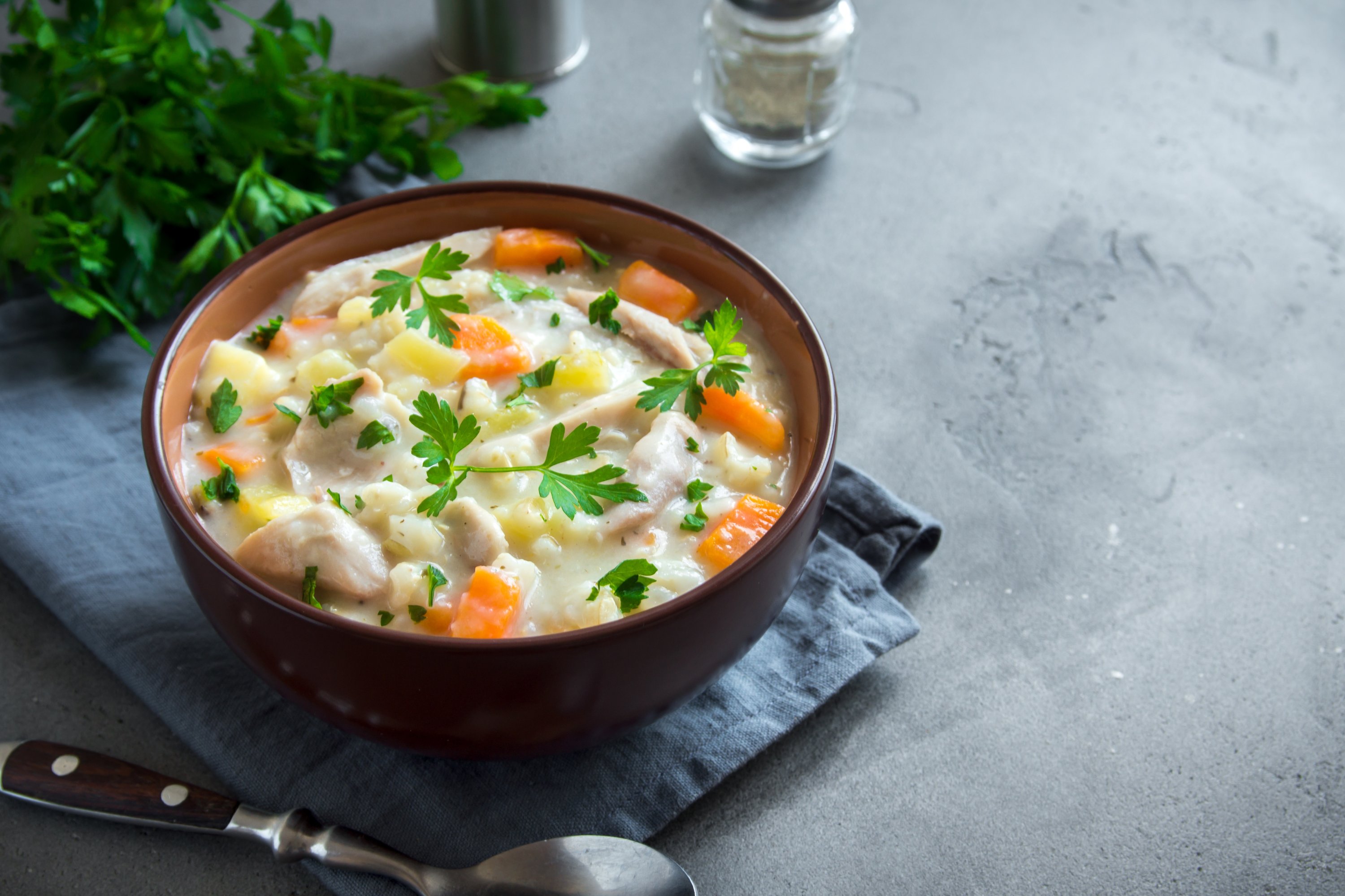 A winter soup made from chicken broth and vegetables will help strengthen the immune system. (Shutterstock Photo)