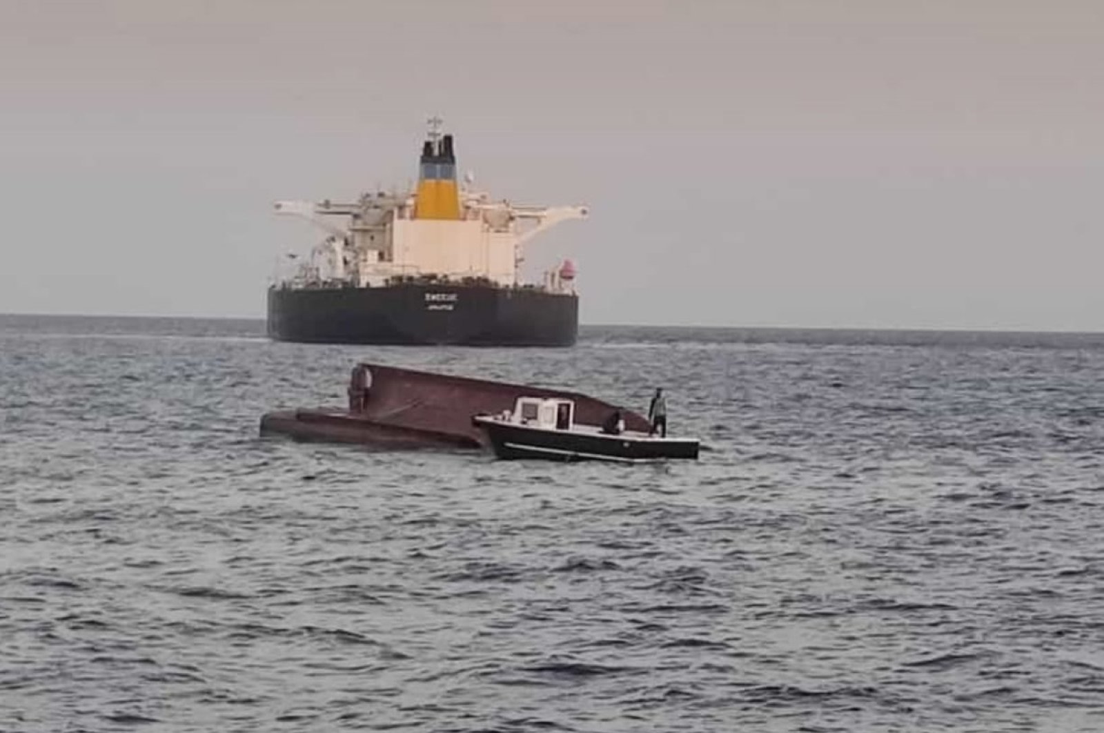 5 dead after boat collides with tanker off turkey s mediterranean coast daily sabah