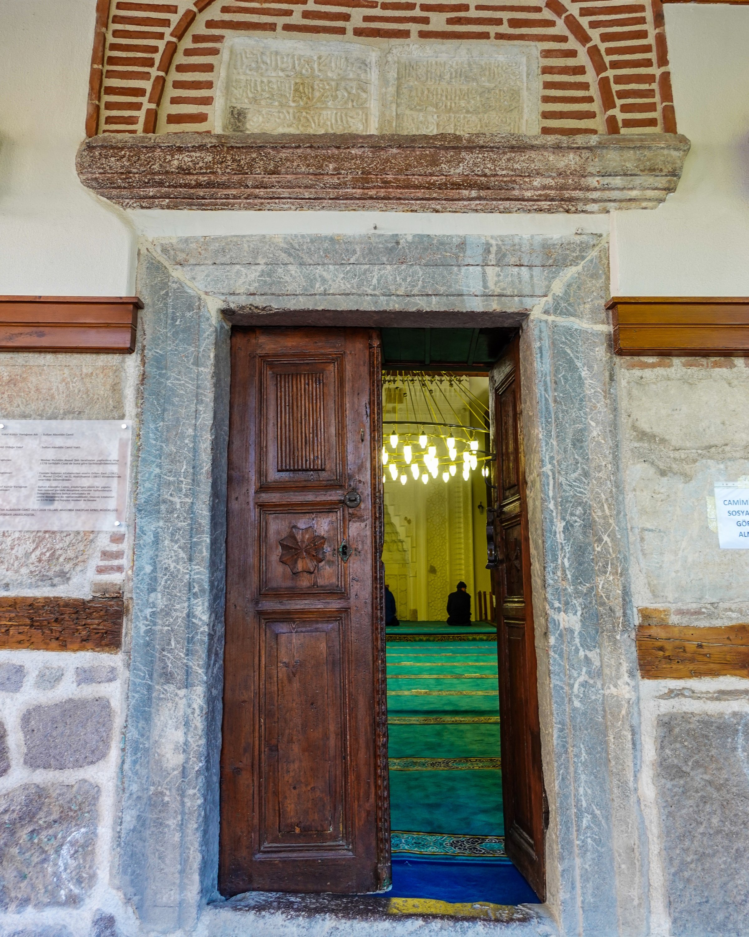 The door of the Sultan Alaaddin Mosque. (Photo by Argun Konuk)