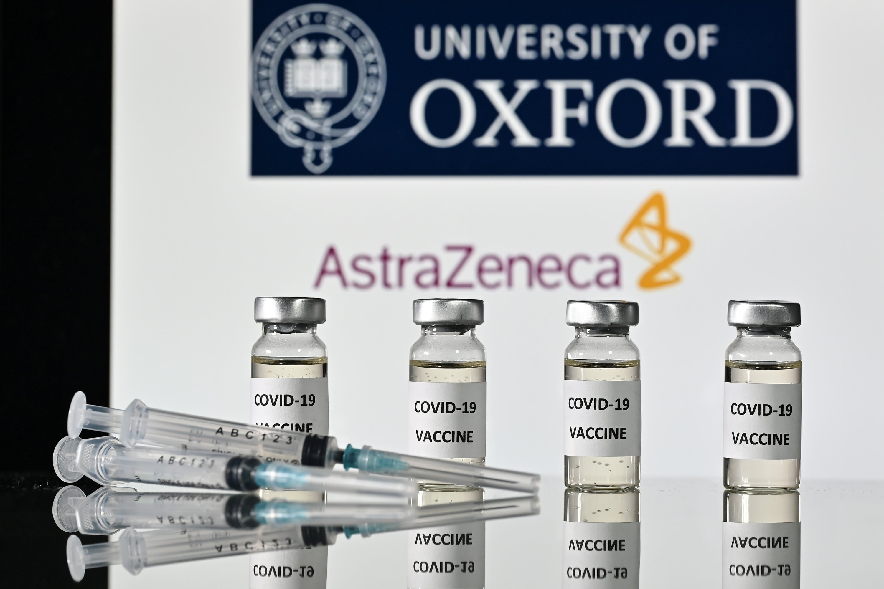 Oxford-AstraZeneca COVID-19 vaccine produces strong immune response in  elderly | Daily Sabah