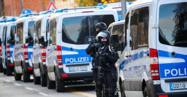 German police officers secure the area during raids in Berlin, after thieves grabbed priceless jewels from the historic Green Vault museum (Gruenes Gewoelbe) in the city of Dresden last year, in Germany, November 17, 2020. (Reuters File Photo)