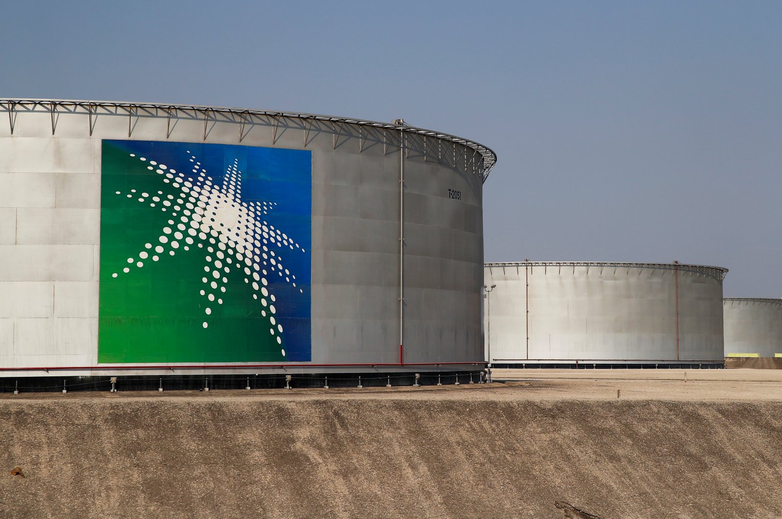 A view shows branded oil tanks at Saudi Aramco oil facility in Abqaiq, Saudi Arabia October 12, 2019. (Reuters File Photo)