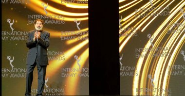 Actor Richard Kind hosts the 48th International Emmy Awards Ceremony, in New York, U.S., Nov. 23, 2020. (REUTERS PHOTO)