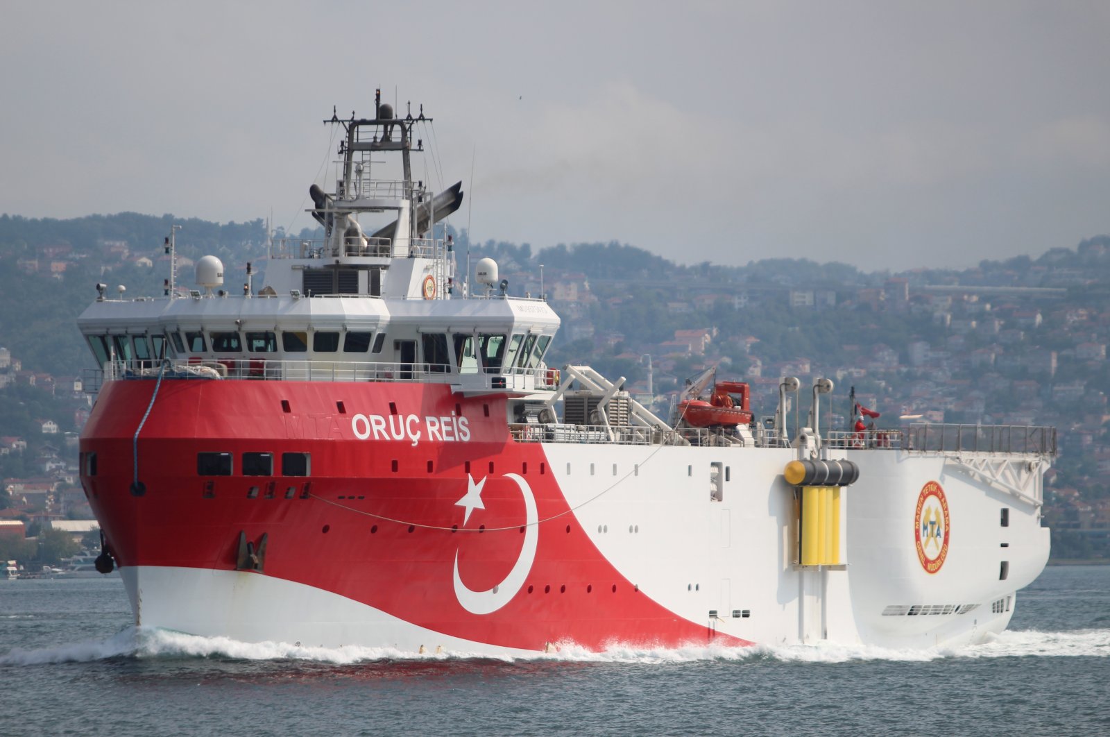 Turkish seismic research vessel Oruç Reis sails through the Bosporus in Istanbul, Turkey, Oct. 3, 2018. (Reuters Photo)
