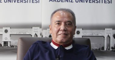 Antalya Metropolitan Municipality Mayor Muhittin Böcek speaks in a video he shared on his Twitter account, at Akdeniz University Hospital in Antalya, southern Turkey, Dec. 1, 2020. (DHA Photo)