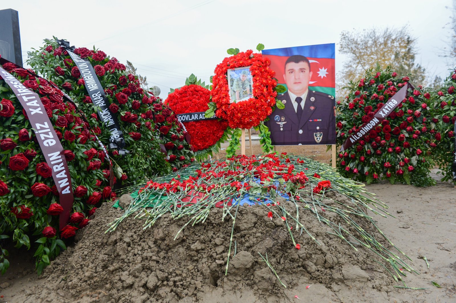 The grave of Azerbaijani Lt. Col. Anar Memmedov, Baku, Azerbaijan, Dec. 6, 2020. (IHA)
