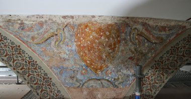 The saz yolu ornamentation is seen at Topkapı Palace, Istanbul, Dec. 7, 2020. (AA PHOTO)