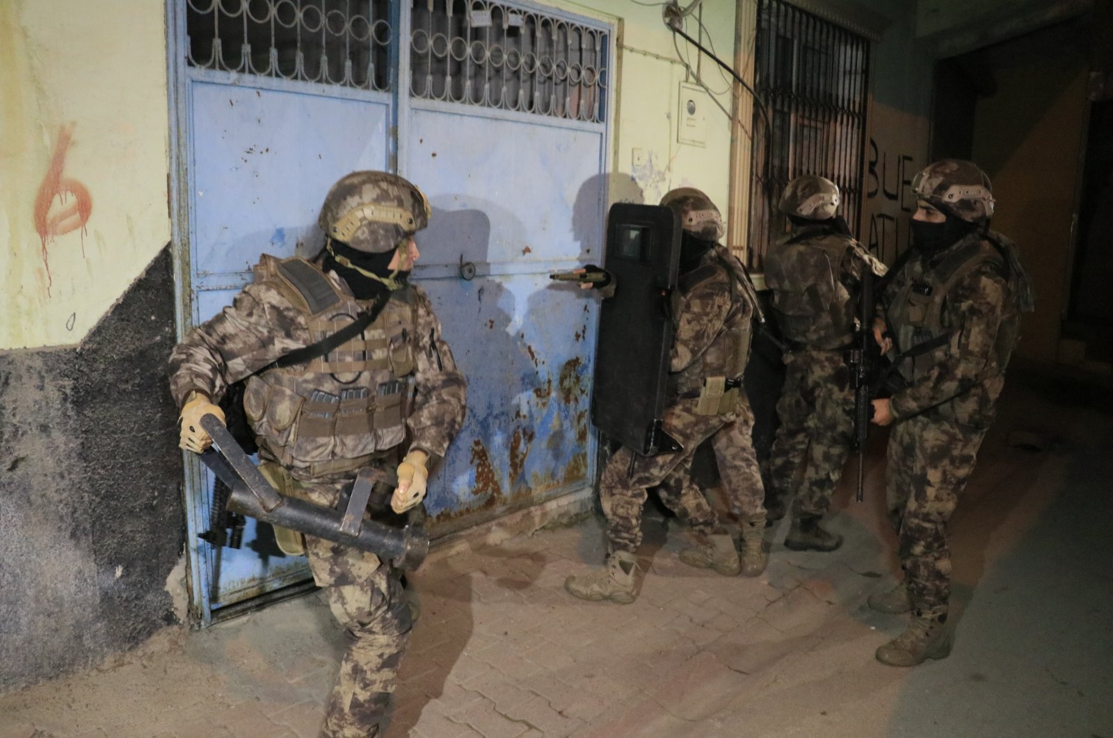 Turkish security forces conducted an operation against Daesh terrorists in southern Adana province on Dec. 8, 2020. (IHA Photo)