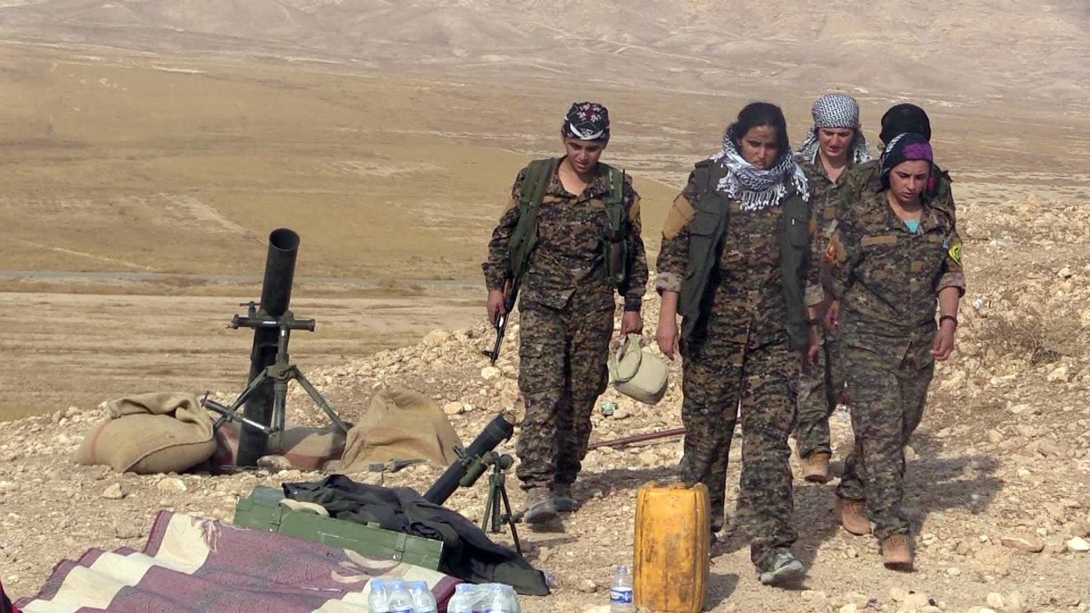 A group of PKK terrorists receive training in Sinjar, 2016. (İHA Photo)
